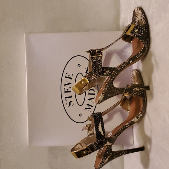Steve Madden Sandal - Picture 2 of 7